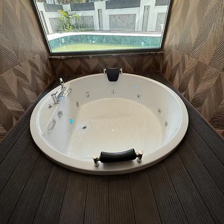 Luxury Near Cleopatra -midpoint Residence-38