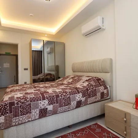 Luxury Near Cleopatra -midpoint Residence-38 *