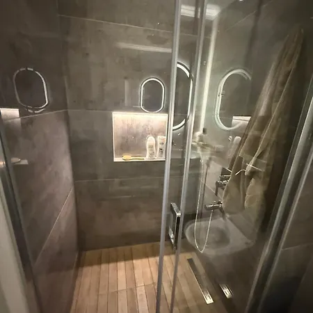 Luxury Near Cleopatra -midpoint Residence-38 *